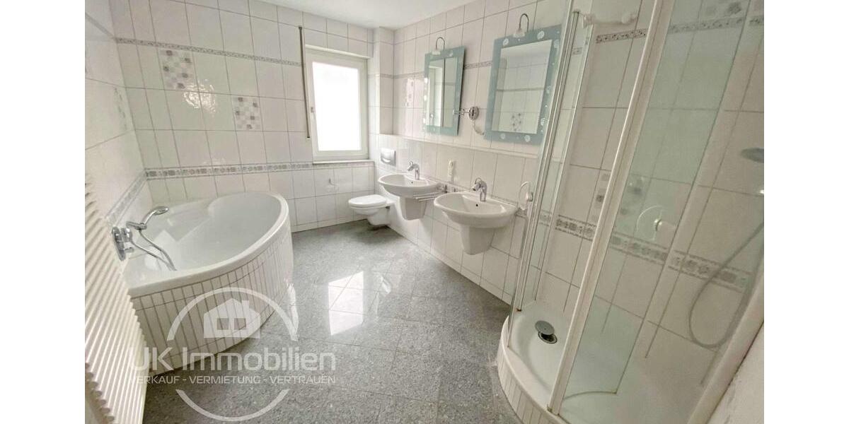 Doppelhaushälfte Bad Vilbel - 6 Zimmer, 165 m&sup2;, 2.600&euro; | Angebot:24382638