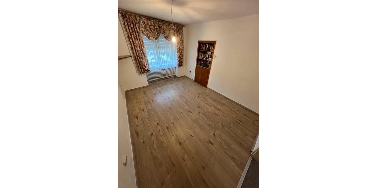 Erdgeschoßwohnung Altenglan - 1 Zimmer, 25 m&sup2;, 250&euro; | Angebot:26040605