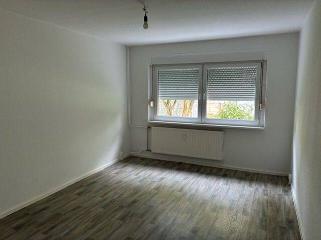 Etagenwohnung Halle (Saale) Südliche Neustadt - 3 Zimmer, 60 m&sup2;, 371&euro; | Angebot:26731111