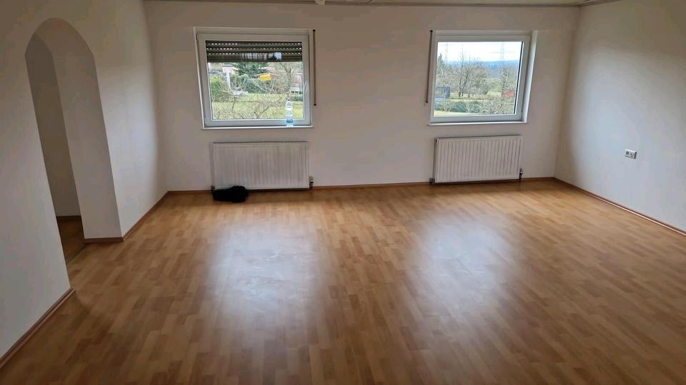 Etagenwohnung Bechhofen - 2 Zimmer, 77 m&sup2;, 616&euro; | Angebot:24714665