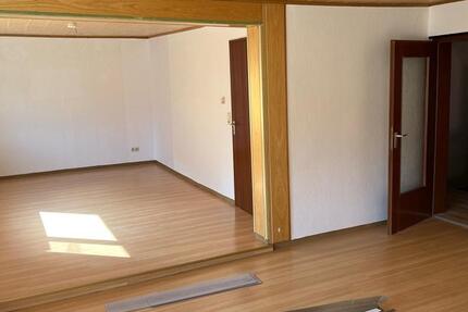 Wohnung Dürrwangen - 3 Zimmer, 95 m&sup2;, 800&euro; | Angebot:26261871
