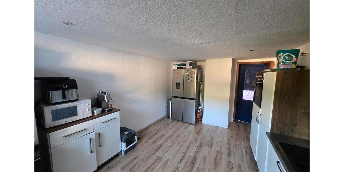 Etagenwohnung Lügde - 3 Zimmer, 100 m&sup2;, 750&euro; | Angebot:26676675