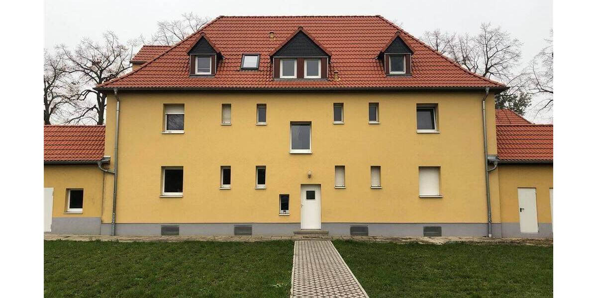 Etagenwohnung Bitterfeld Kraftwerksiedlung - 2 Zimmer, 51 m&sup2;, 350&euro; | Angebot:25740358