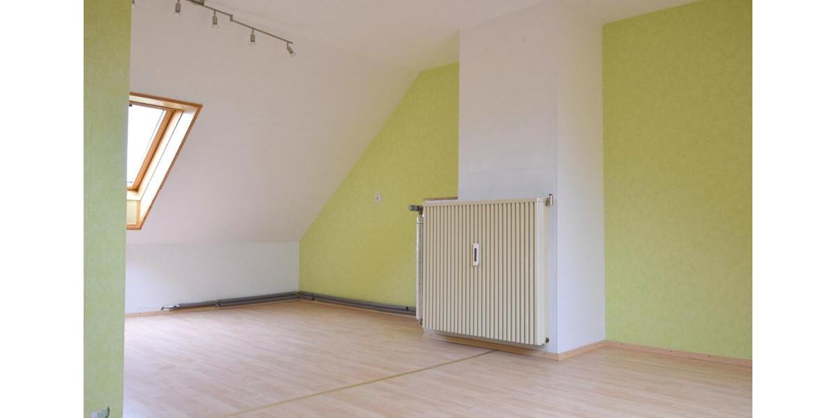 Dachgeschoßwohnung Niestetal - 2 Zimmer, 39 m&sup2;, 400&euro; | Angebot:26413102