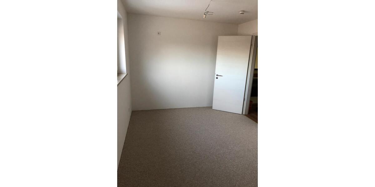 Etagenwohnung Hilpoltstein - 2 Zimmer, 82 m&sup2;, 993&euro; | Angebot:26468882