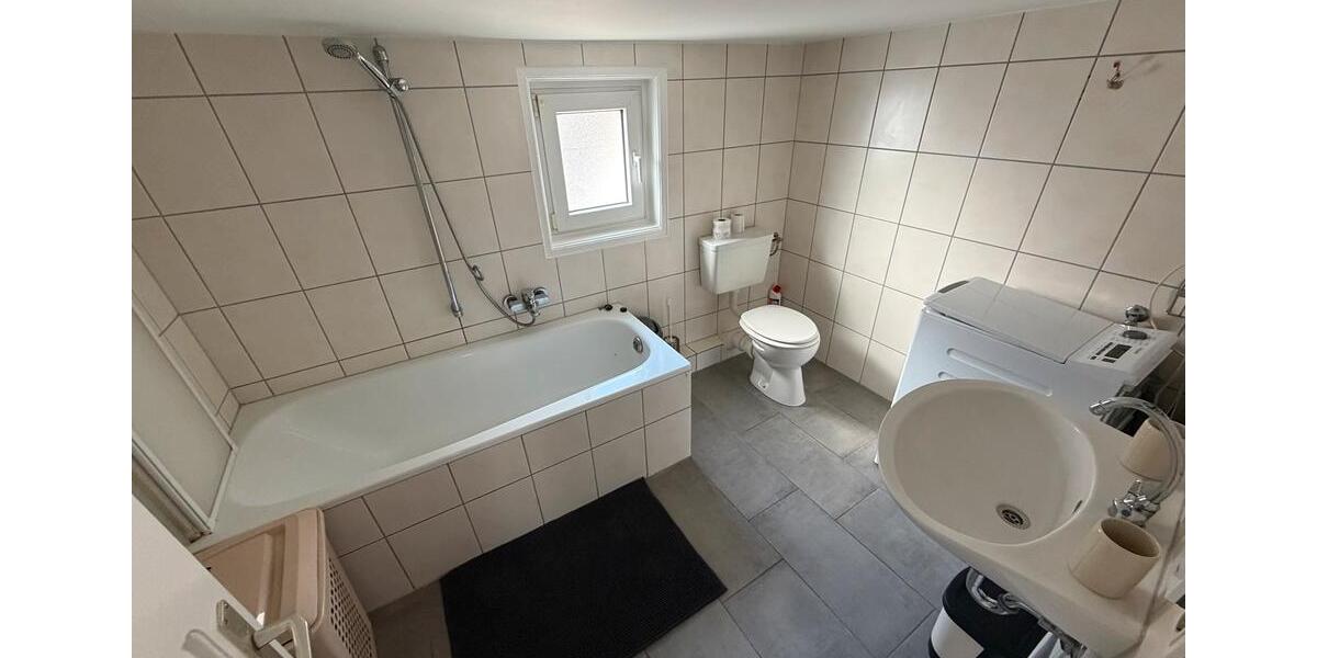 Wohnen auf Zeit Ebsdorfergrund - 3 Zimmer, 70 m&sup2;, 100&euro; | Angebot:26363568