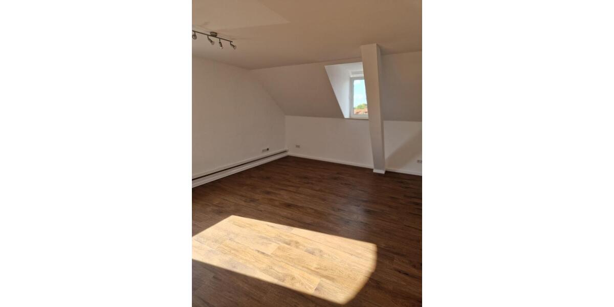 Schöne, renovierte 2 ZKB Wohnung (32) zentral in Bückeburg 2 zimmer