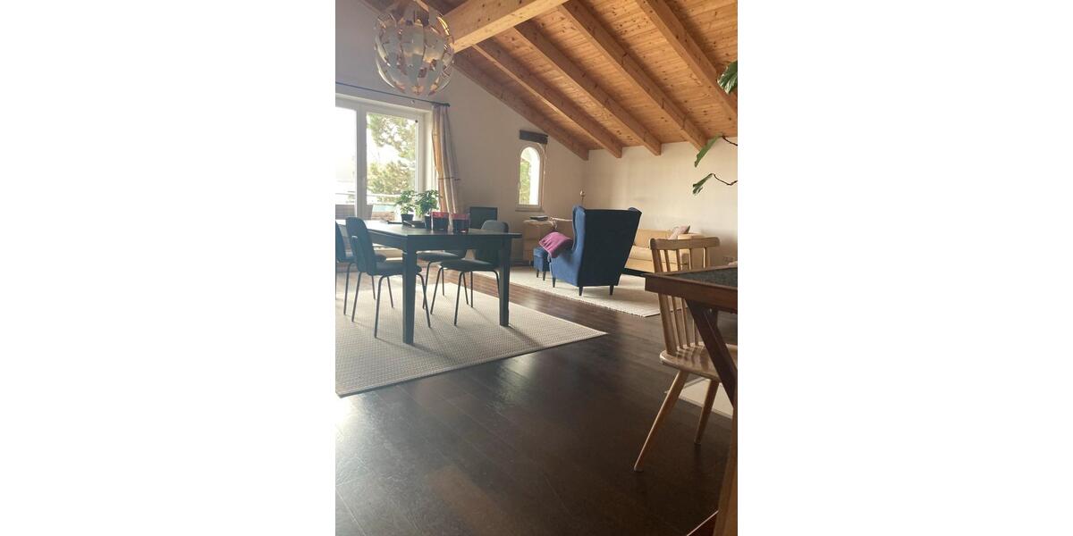 Etagenwohnung Pliening - 3 Zimmer, 120 m&sup2;, 1.800&euro; | Angebot:25870358