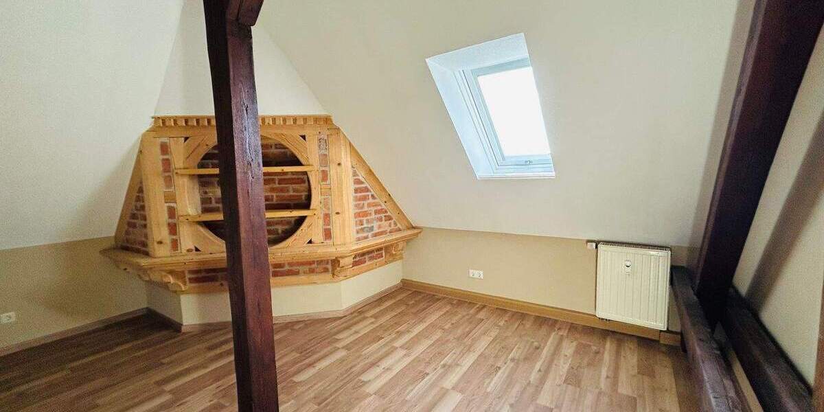 Etagenwohnung Rudolstadt Zentrum - 4 Zimmer, 113 m&sup2;, 800&euro; | Angebot:25660572