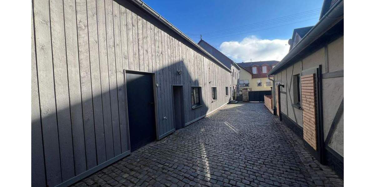 Mehrfamilienhaus, Wohnhaus Nußbaum - 7 Zimmer, 170 m&sup2;, 1.750&euro; | Angebot:25683782