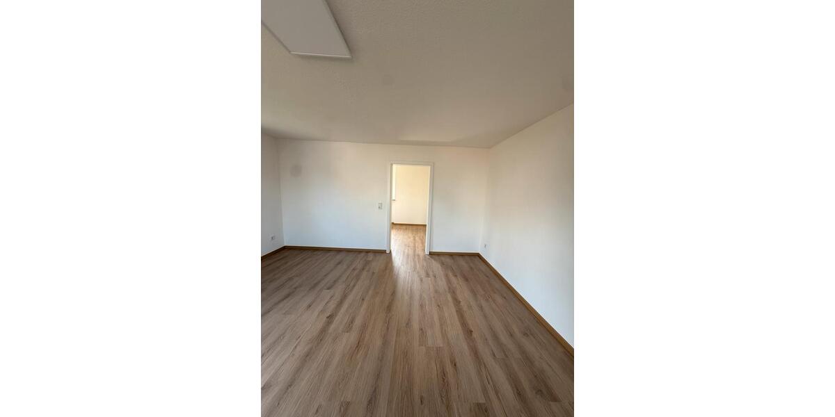 Einfamilienhaus Kleinkahl - 5.5 Zimmer, 140 m&sup2;, 1.250&euro; | Angebot:26614467