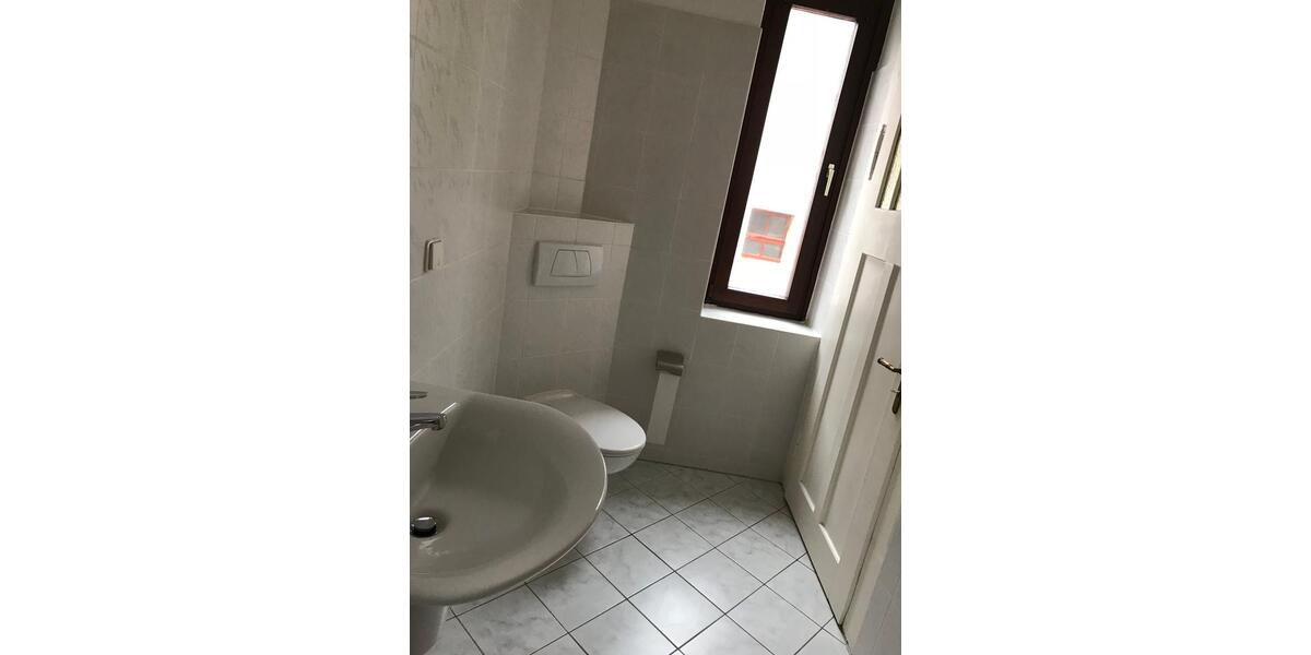 Hochparterre Einbeck - 3 Zimmer, 75 m&sup2;, 460&euro; | Angebot:25919263