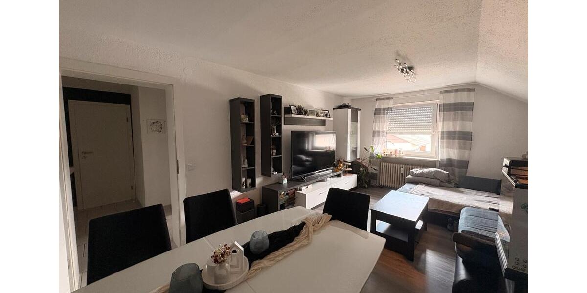 Dachgeschoßwohnung Manching - 3.5 Zimmer, 85 m&sup2;, 850&euro; | Angebot:26706088