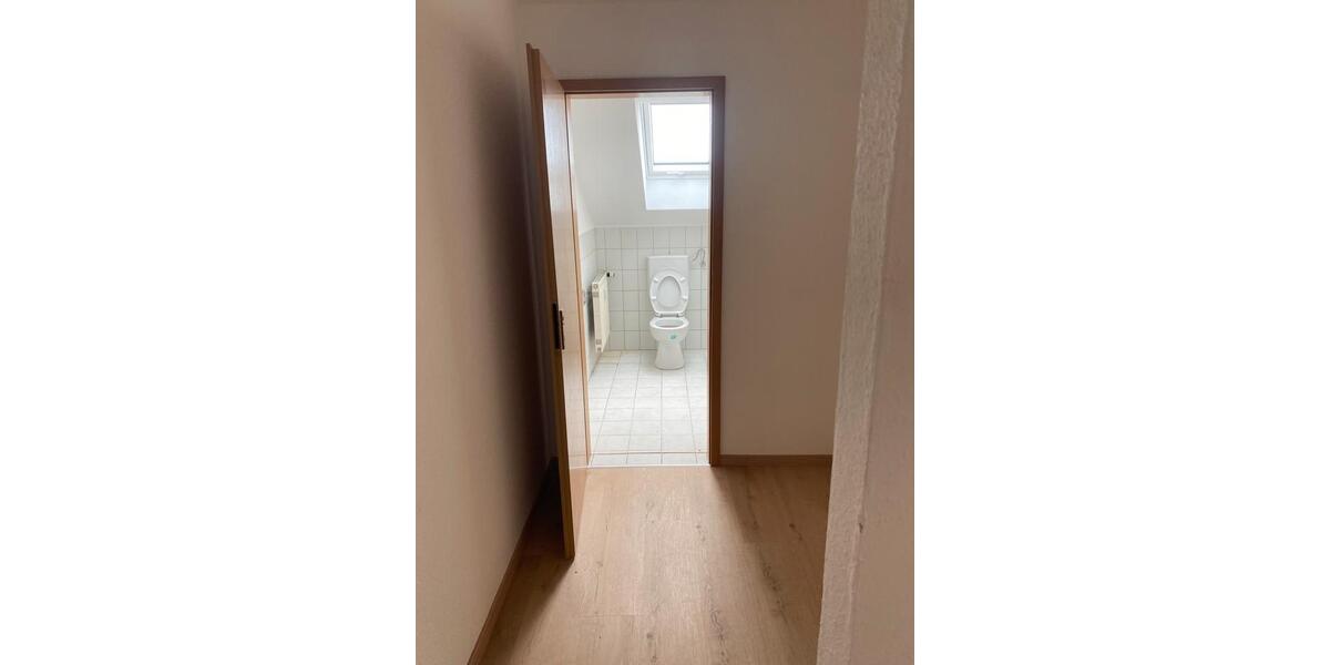 Dachgeschoßwohnung Kaufbeuren - 4 Zimmer, 115 m&sup2;, 1.150&euro; | Angebot:26618031