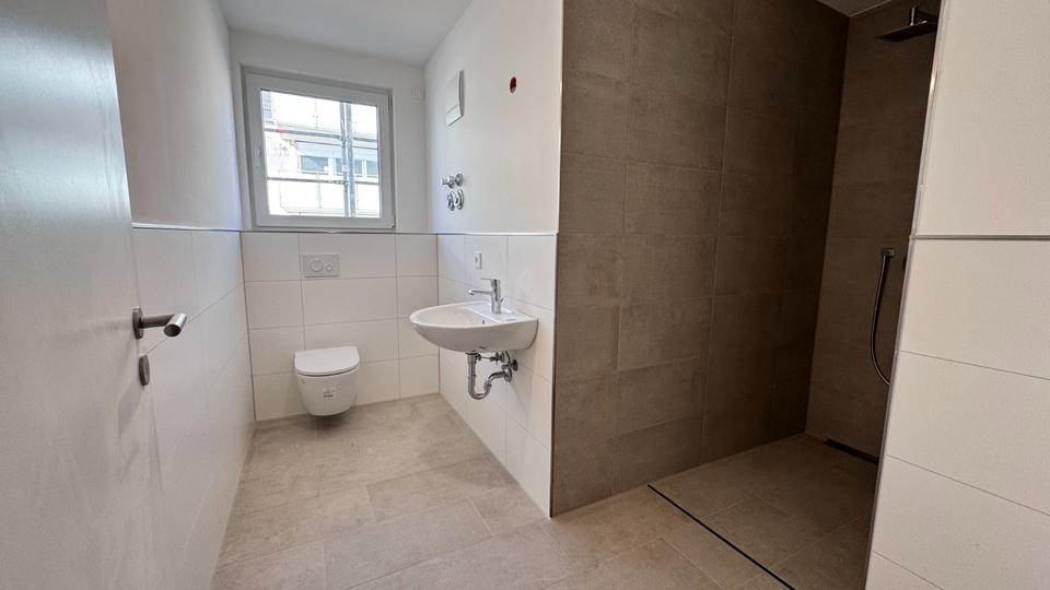 Etagenwohnung Erbach - 4 Zimmer, 115 m&sup2;, 1.905&euro; | Angebot:24432015