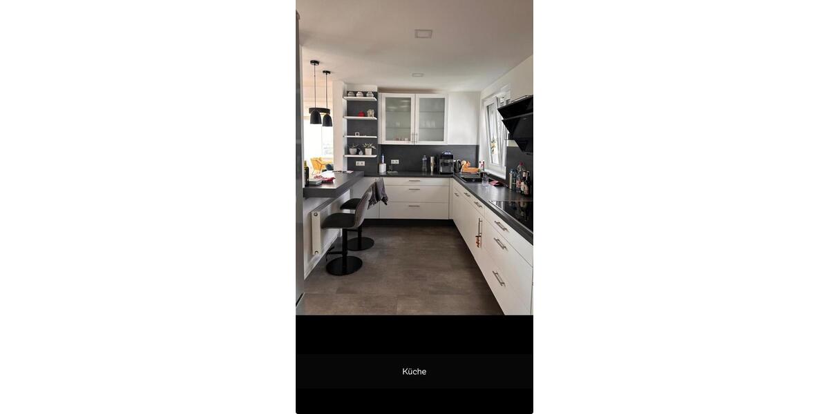 Großzügiges Terrassenhaus in Herschfeld-Bad NeustadSaale 5 zimmer