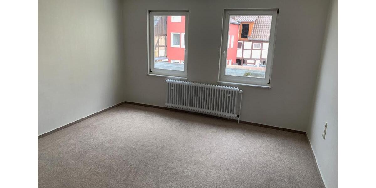 Reihenhaus Holzminden - 3 Zimmer, 93 m&sup2;, 800&euro; | Angebot:24587683