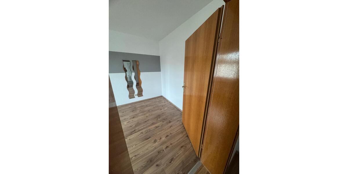 Etagenwohnung Amberg - 4 Zimmer, 105 m&sup2;, 900&euro; | Angebot:26255319