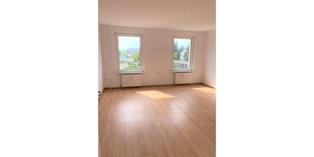 Etagenwohnung Schwedt (Oder) - 3 Zimmer, 68 m&sup2;, 425&euro; | Angebot:26347003