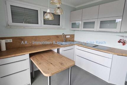 Schicke neuwertige 4-Zimmer-Wohnung in ruhiger Lage - innenstadtnah