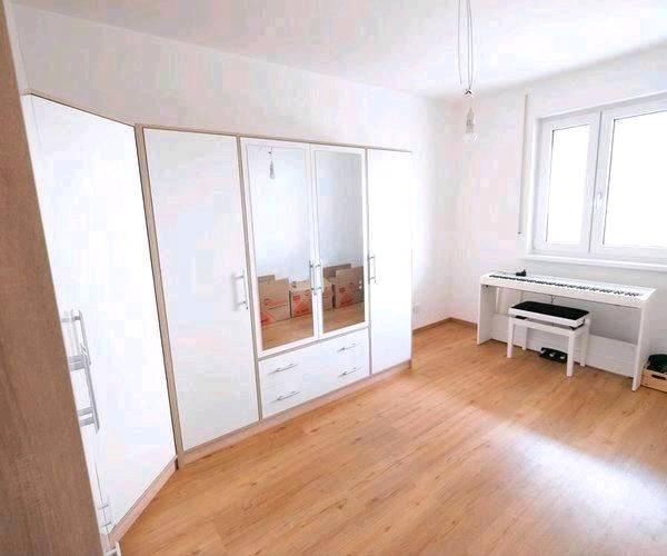 Erdgeschoßwohnung Metten - 3 Zimmer, 81 m&sup2;, 930&euro; | Angebot:26197728