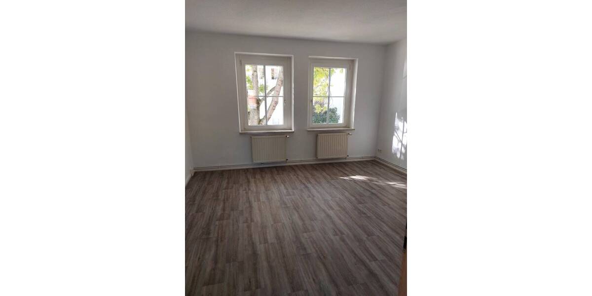 Etagenwohnung Braunsbedra Neumark - 3 Zimmer, 62 m&sup2;, 375&euro; | Angebot:26242502