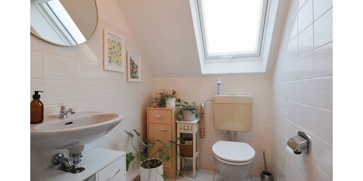 Etagenwohnung Rellingen - 3 Zimmer, 90 m&sup2;, 1.170&euro; | Angebot:26154808