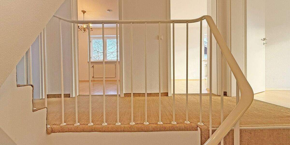 Doppelhaushälfte Neuried - 6 Zimmer, 135 m&sup2;, 2.820&euro; | Angebot:24656010