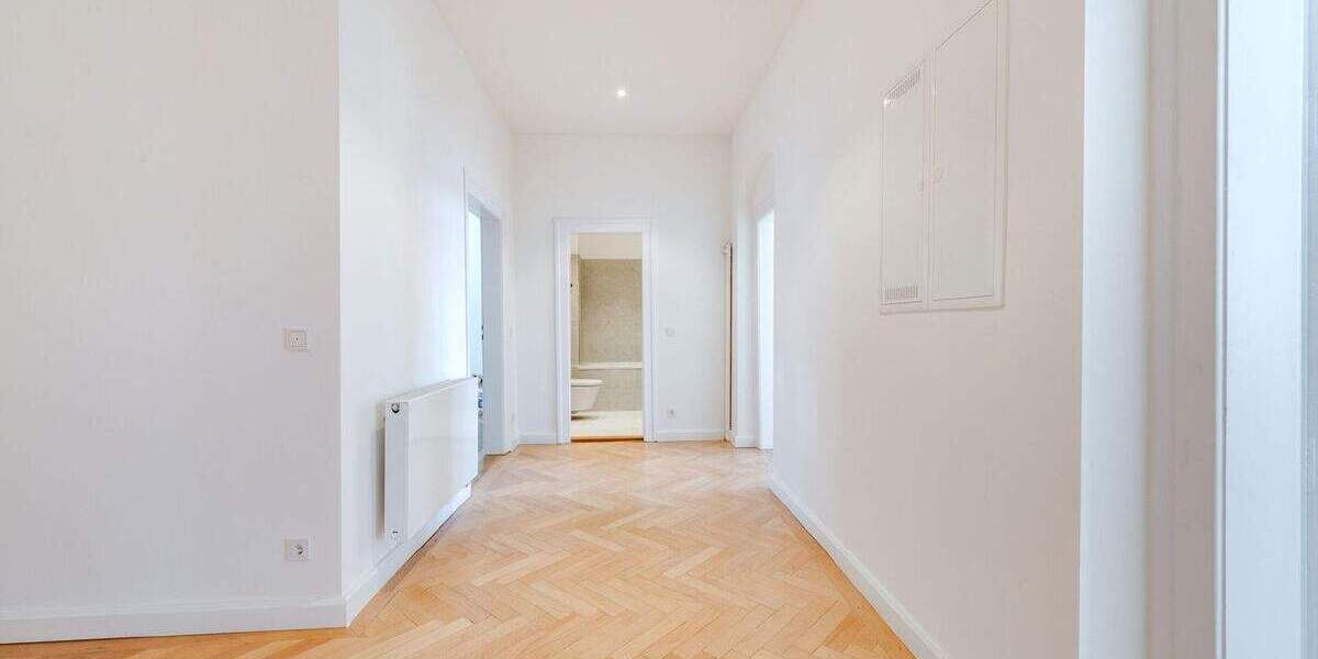 Etagenwohnung München Bogenhausen - 3 Zimmer, 126 m&sup2;, 3.500&euro; | Angebot:25671258