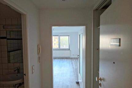 Wohnung Lübeck Sankt Lorenz Nord - 1 Zimmer, 26 m&sup2;, 400&euro; | Angebot:26048640