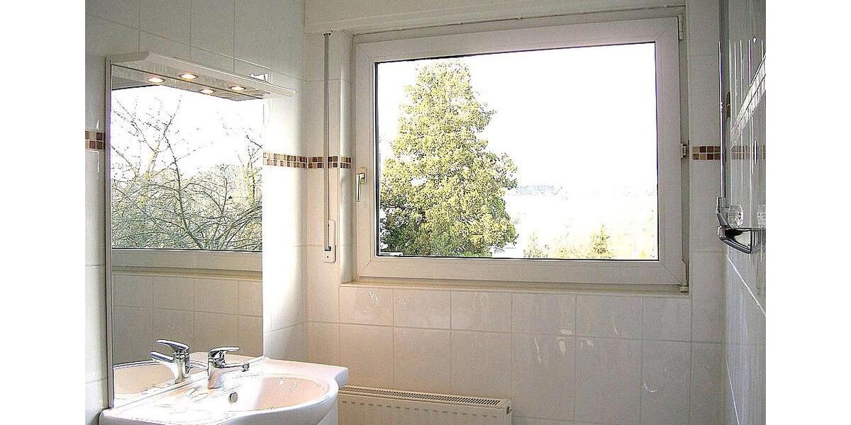 Etagenwohnung Remscheid Lüttringhausen - 2 Zimmer, 75 m&sup2;, 850&euro; | Angebot:26612280