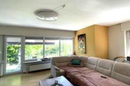 Schöne 5-Zimmer-Wohnung mit Terrasse und Garten zu vermieten 5 zimmer