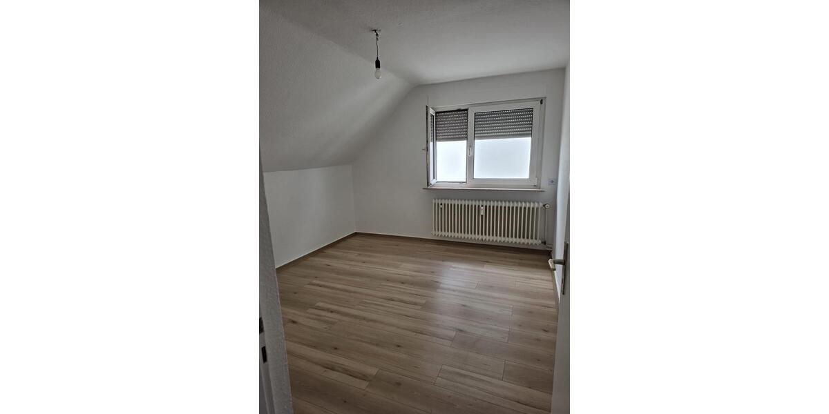 Dachgeschoßwohnung Dreieich - 2 Zimmer, 60 m&sup2;, 680&euro; | Angebot:26260766