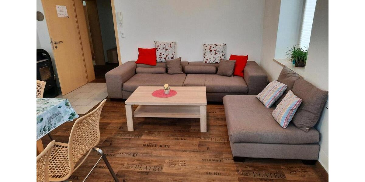 Wohnen auf Zeit Glauchau - 4 Zimmer, 100 m&sup2;, 340&euro; | Angebot:13740287