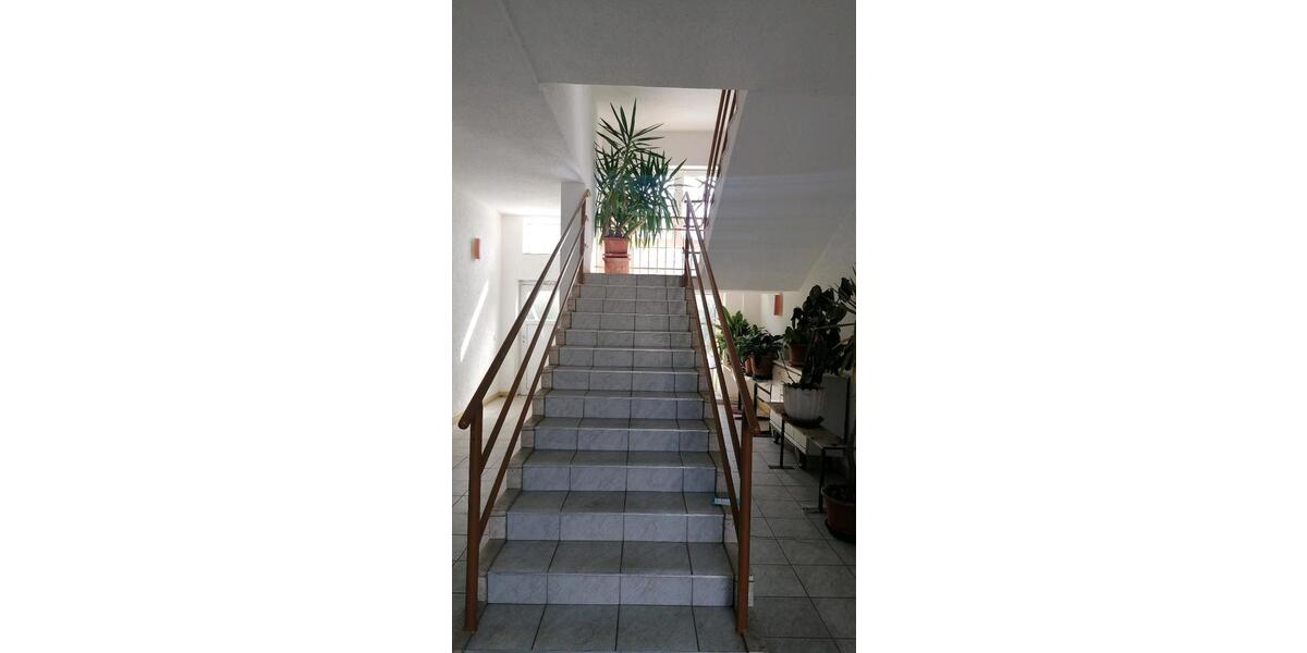 Etagenwohnung Lützen - 1 Zimmer, 78 m&sup2;, 780&euro; | Angebot:25943681