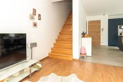 Haus Odelzhausen - 6 Zimmer, 155 m&sup2;, 2.200&euro; | Angebot:26214884