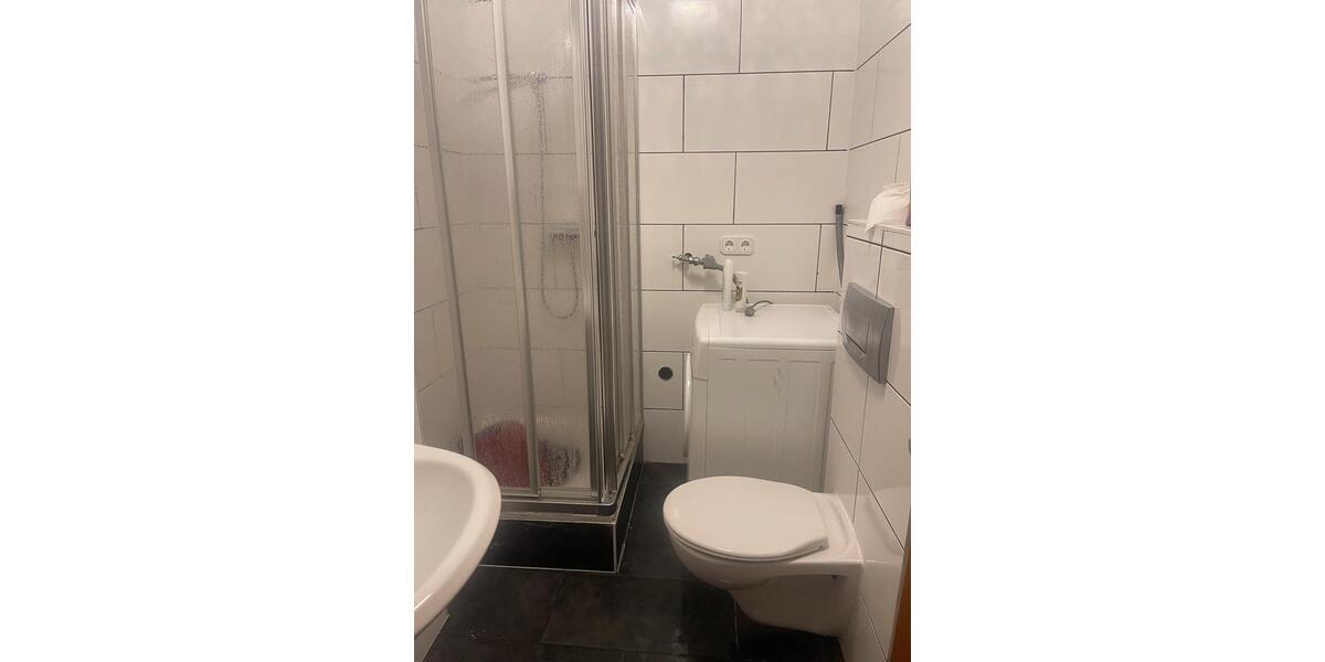 Einfamilienhaus Siegen Eiserfeld - 2 Zimmer, 85 m&sup2;, 1.100&euro; | Angebot:25268700