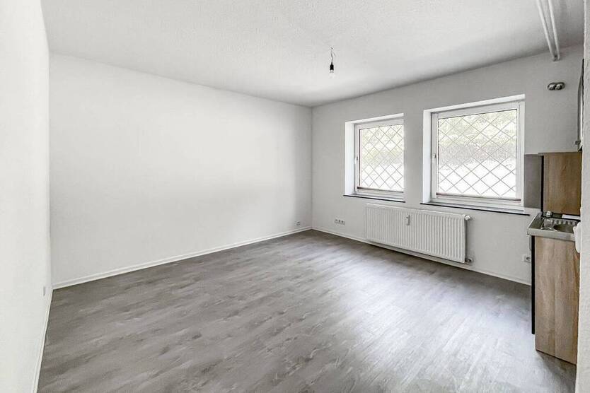 1 Zimmer - renoviert - zentrale Lage - Einbauküche