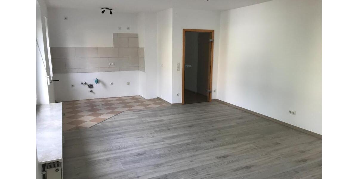 Hochparterre Hof Christiansreuth - 2 Zimmer, 54 m&sup2;, 430&euro; | Angebot:26233567