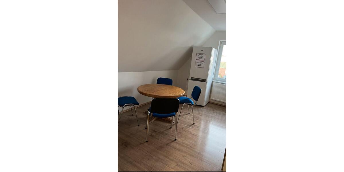 Wohnen auf Zeit Neumünster Brachenfeld/Ruthenberg - 9 Zimmer, 200 m&sup2;, 15&euro; | Angebot:26181180