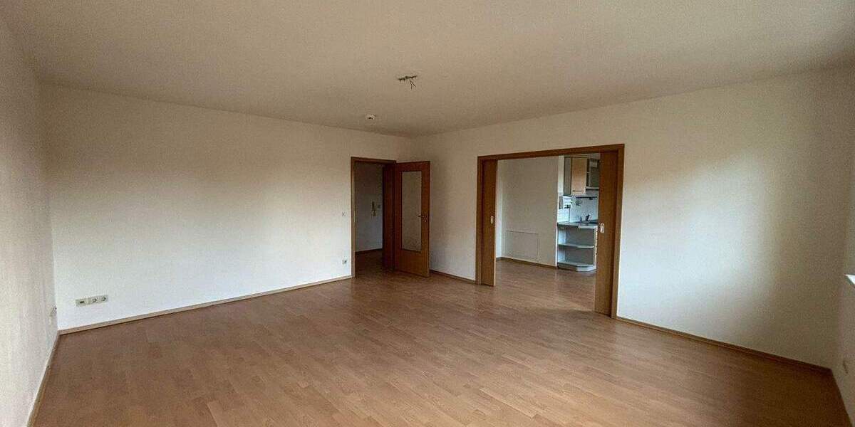 Etagenwohnung Guben - 3 Zimmer, 89 m&sup2;, 600&euro; | Angebot:24482312