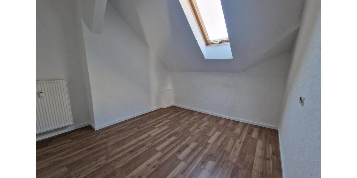 Dachgeschoßwohnung Bad Hersfeld - 5 Zimmer, 116 m&sup2;, 889&euro; | Angebot:25745440