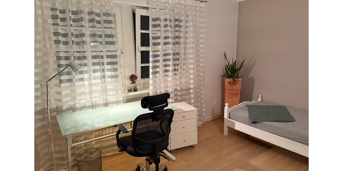 Wohnen auf Zeit Haselünne - 4 Zimmer, 100 m&sup2;, 374&euro; | Angebot:25963666