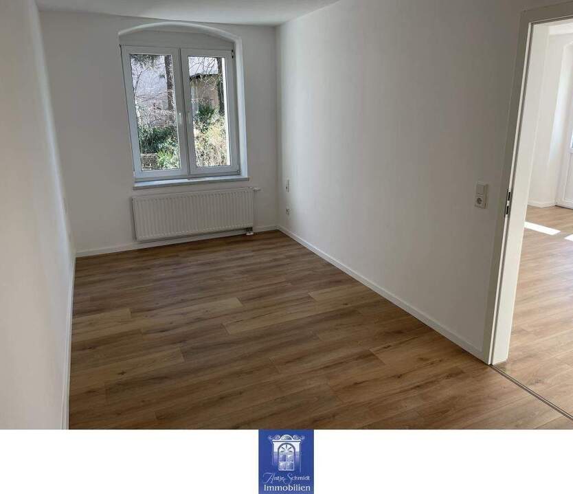 Helle Wohnung im Hinterhaus! Schöne Terrasse und Tageslichtbad mit Wanne! 2 zimmer