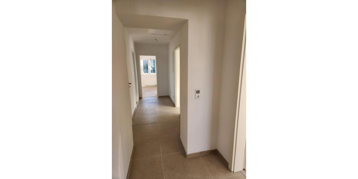 Hellendorf: Moderne, frisch renovierte 3-Zi.-Wohnung mit Balkon 3 zimmer