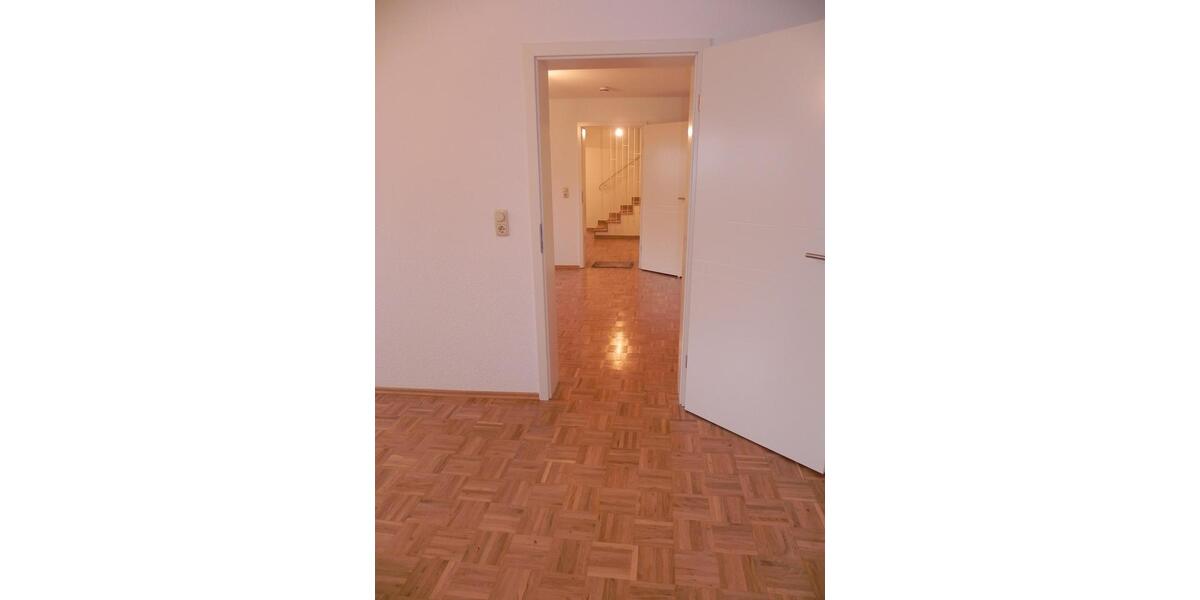 Etagenwohnung Offenbach am Main Bieber - 3 Zimmer, 97 m&sup2;, 1.150&euro; | Angebot:25168705