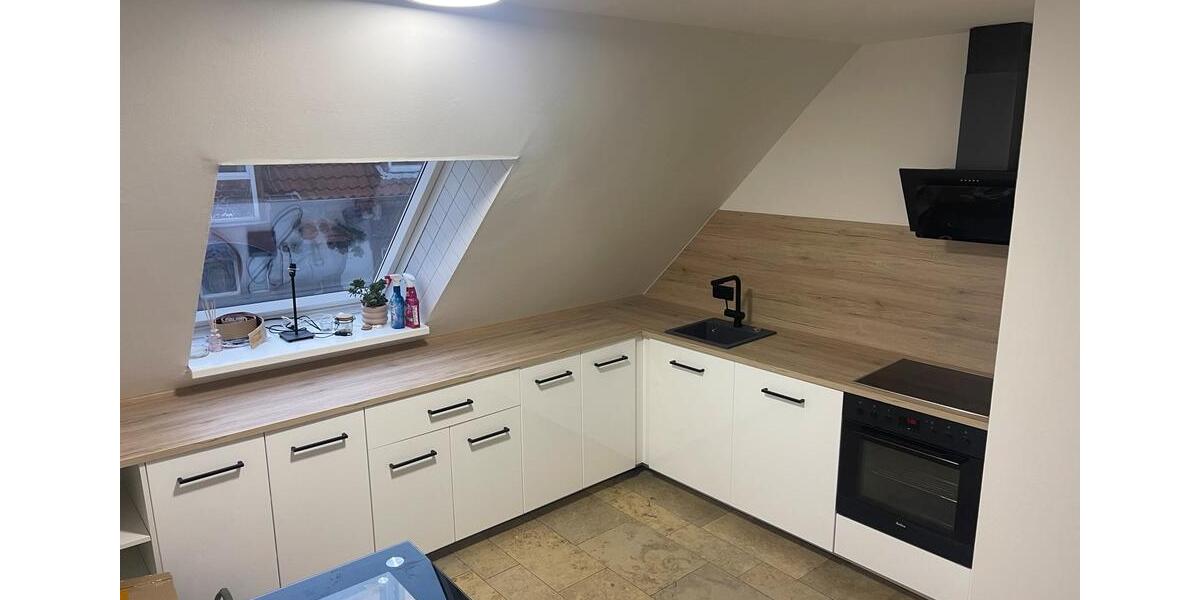Dachgeschoßwohnung Hannover - 3 Zimmer, 94 m&sup2;, 1.200&euro; | Angebot:24793543