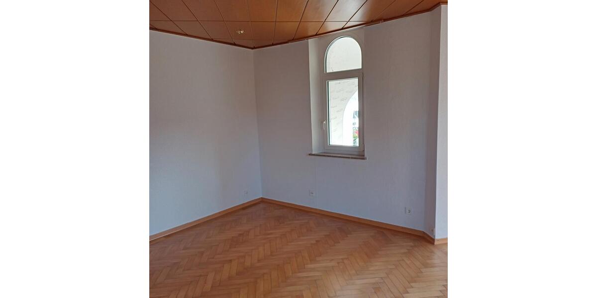 Etagenwohnung Mannheim Neckarstadt-Ost - 3 Zimmer, 130 m&sup2;, 1.300&euro; | Angebot:26438248