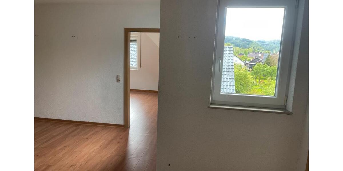 Dachgeschoßwohnung Hallenberg - 2 Zimmer, 86 m&sup2;, 650&euro; | Angebot:26676649
