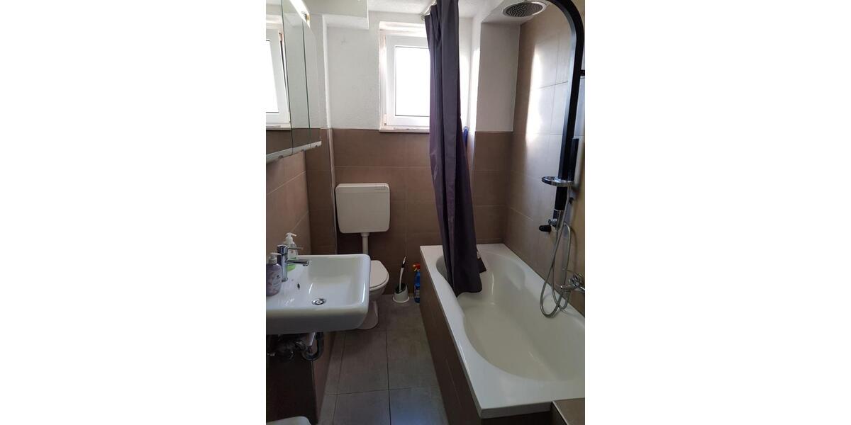 WG-Zimmer in Ludwigshafen-West – ca. 15 m² in 3er-WG 1 zimmer